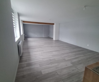 Location Appartement 4 pièces Frévent (62270) - rue de Doullens