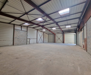 Location Local commercial 1 pièce Besançon (25000) - proche boulevard Kennedy